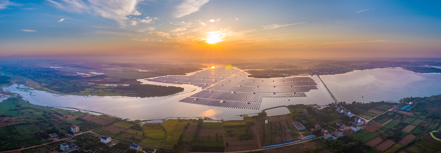 bwin必赢线路检测中心江西鄱阳123.235MW “渔光互补”型光伏发电扶贫项目